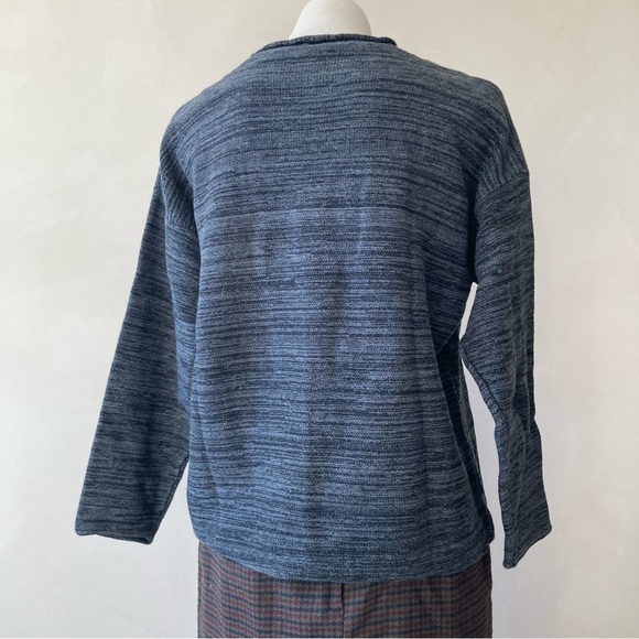 Vintage Knit Abalone Shell Button V-Neck Sweater - Picture 2 of 5